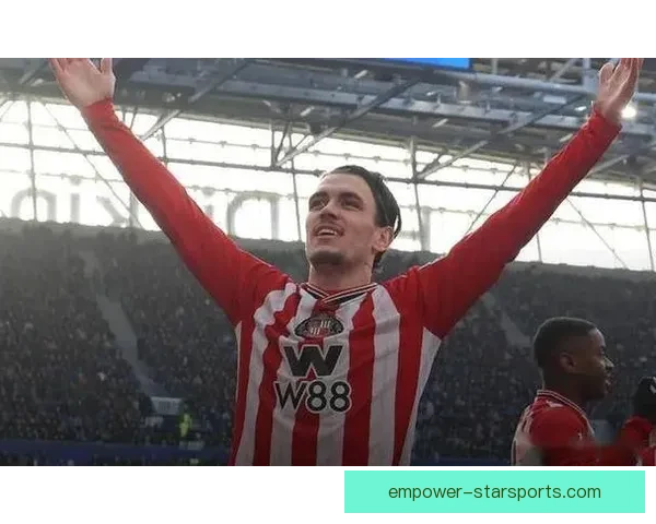 从荣耀到重生的英格兰桑德兰足球俱乐部传奇征程百年风云再起航史诗 从荣耀到重生的英格兰桑德兰足球俱乐部传奇征程百年风云再起航史诗