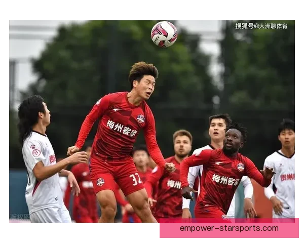 奥尔德姆俱乐部新赛季战略调整与青训复兴全面启动球队建设进展通报