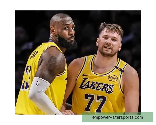 詹姆斯率湖人逆转取胜西部格局再起波澜季后赛形势扑朔迷离引关注