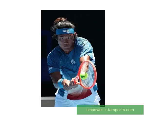 新赛季网球巡回赛激战正酣顶尖球员争锋引发全球关注与热议