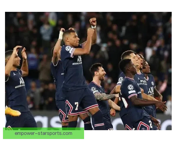 梅西领衔巴黎圣日耳曼大胜曼联 进攻火力全开强势复苏